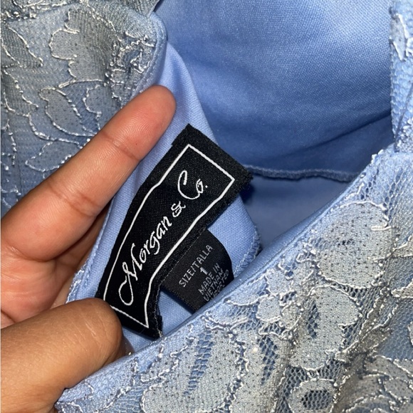 Morgan & Co. periwinkle formal/prom dress - Picture 7 of 9
